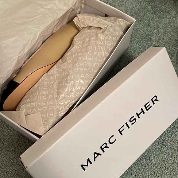 NWT Marc Fisher Ballet Flats - Picture 3 of 9